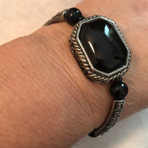 Black & Silver tone stretch bracelet - Picture 2 of 7